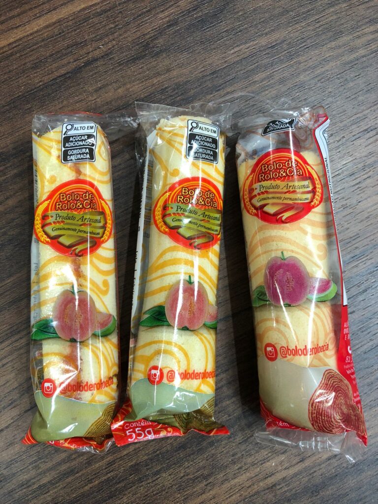 Bolo de rolo de goiaba tradicional